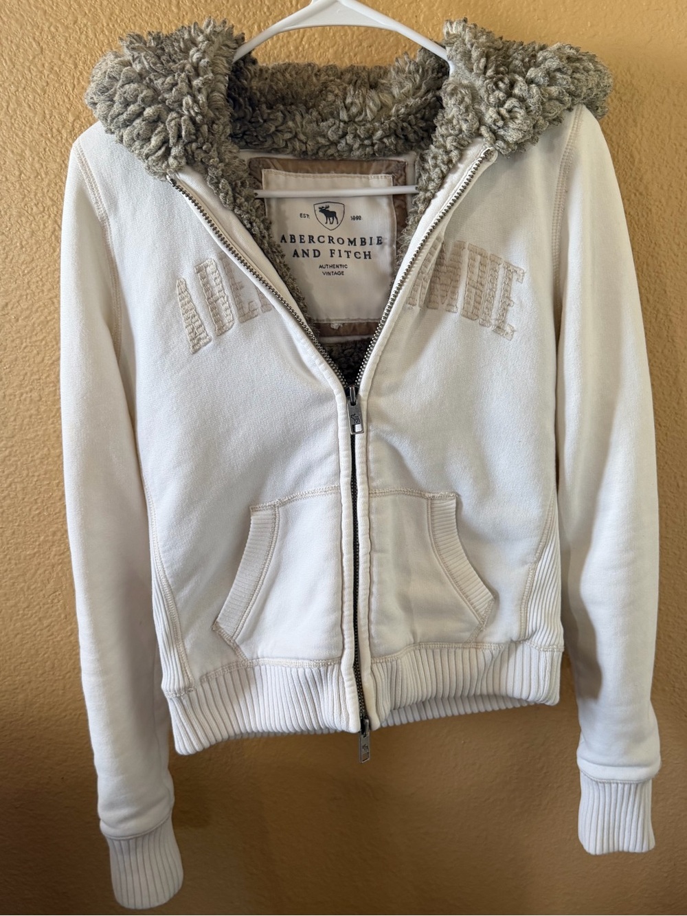 Abercrombie & Fitch Cream Sherpa-Lined Zip Jacket
